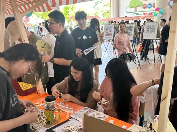 反邪教宣傳八閩行——巡航護“心” 守護青少年心理健康 反邪教宣傳八閩行——巡航護“心” 守護青少年心理健康