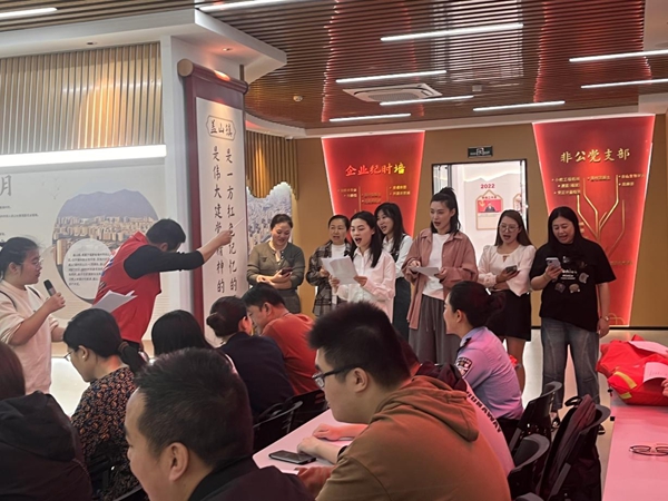 福州市反邪教協會聯合多部門開展“巾幗普法八閩行 反邪防詐護家寧”主題宣傳活動 福州市反邪教協會聯合多部門開展“巾幗普法八閩行 反邪防詐護家寧”主題宣傳活動