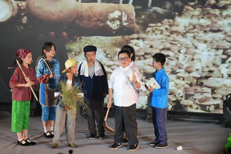 當(dāng)科學(xué)家故事被少年搬上舞臺：一場跨越時(shí)空的“精神接力”在晉安上演