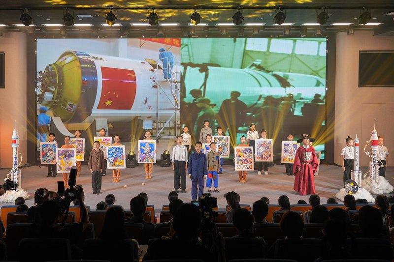 當(dāng)科學(xué)家故事被少年搬上舞臺：一場跨越時(shí)空的“精神接力”在晉安上演